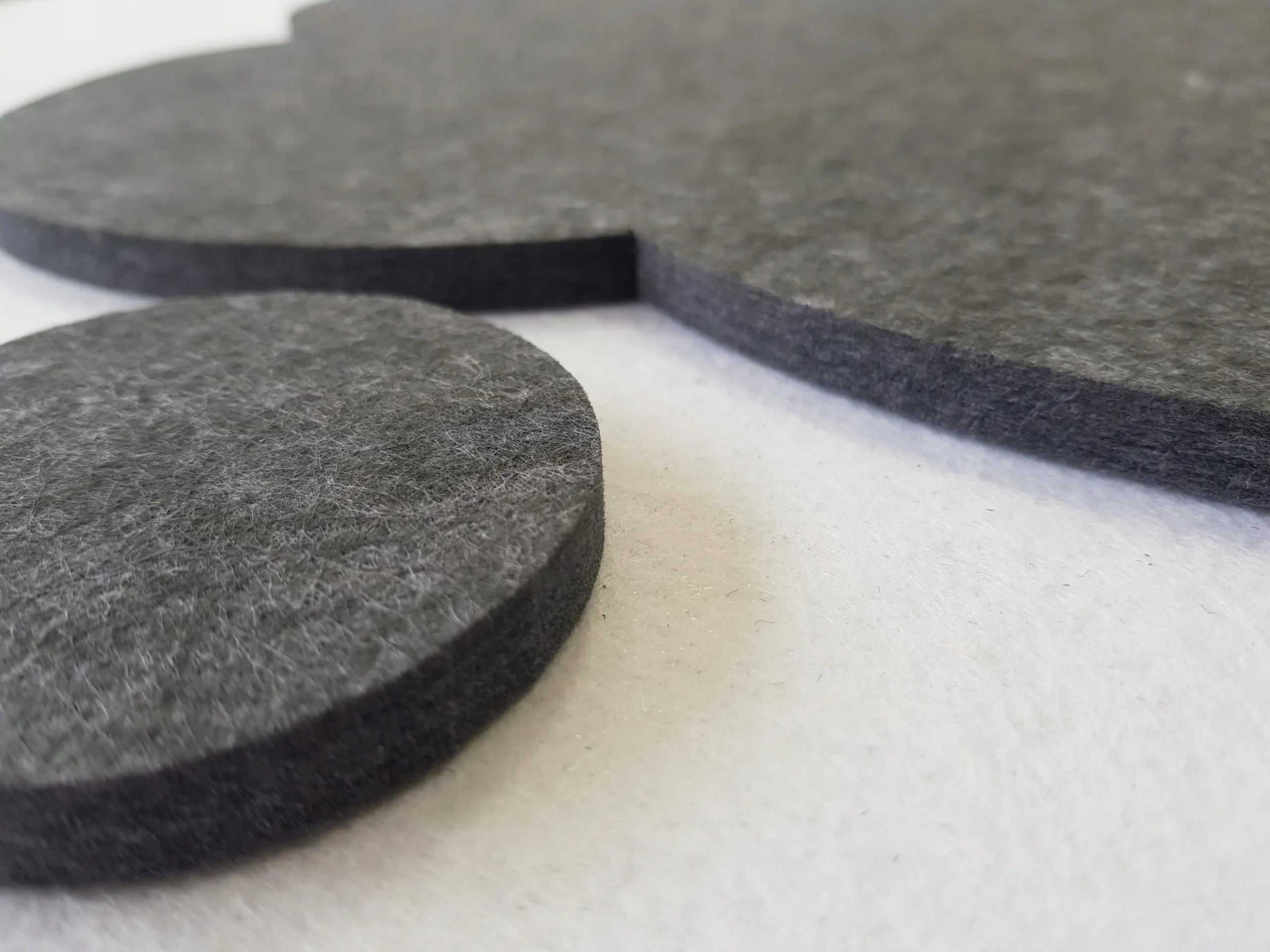 Bulletin Felt Pin Board - CLOUD thickness and texture closeup Decormania UK